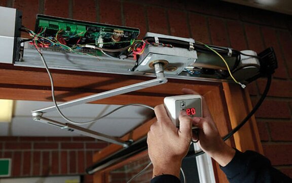 motor puertas automatica Meco